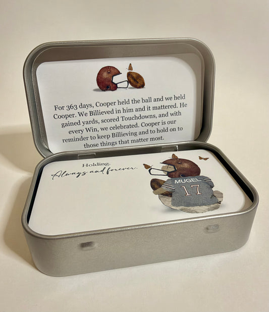 Tiny Cards - The Cooper Collection - Holding